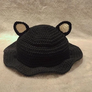Bucket hat med öron - Bucket hat, egen virkad 