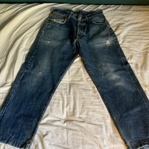 Evisu jeans - Jag säljer dessa då det inte passar mig längre. Tveka inte på att ställa frågor om dom och pris kan diskuteras.
