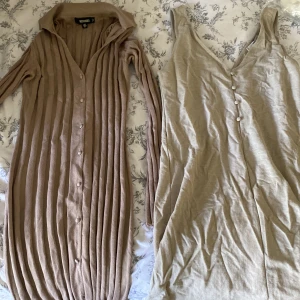 Sommarklänningar - Säljer dessa jättefina och sköna sommarklänningar tillsammans💕