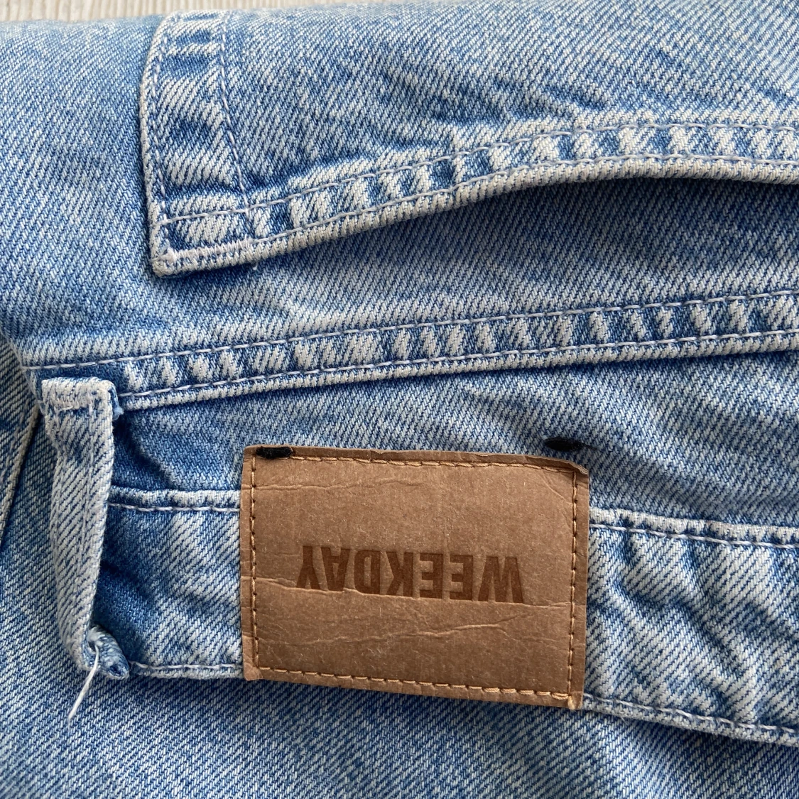 Lågmidjade jeans från weekday - 91