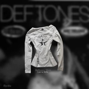 Deftones shirt~ - Helt ny tröja!! <3 Tvätta Max i 40 grader i tvättmaskinen!! Gjort själv! <3