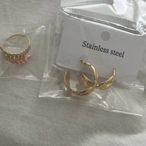 Guld ringar - Söta guldringar som aldrig kommit till användning! (Kvar i förpackning)