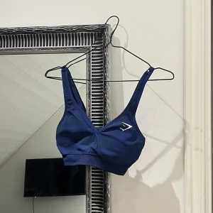 Tränings BH - Tränings BH från gymshark som är för liten, endast testad ❤️köpt för 399kr