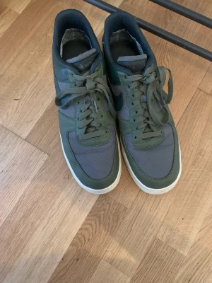 Nike skor - Nike x Gortex skor. Skick 8/10 bara använt lite. Dm för fler bilder. Storlek 45