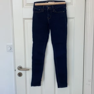 Jeans  - Strl 24  