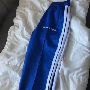 Palm Angels  - Helt ny skick, använd några månader inge fel me den. Storlek L