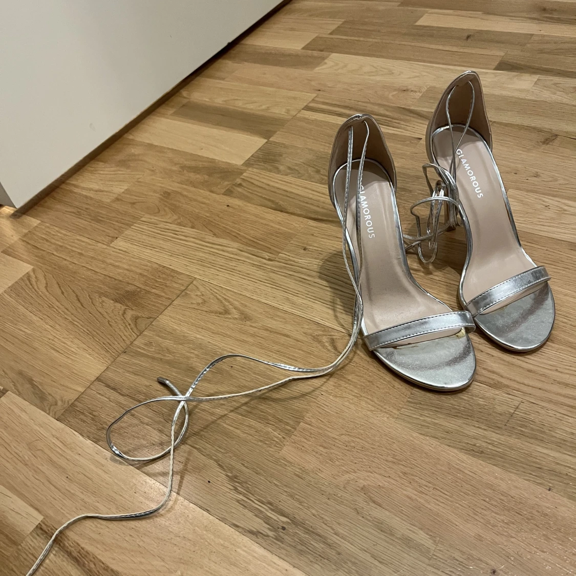 Klackar från Glamorous - 91