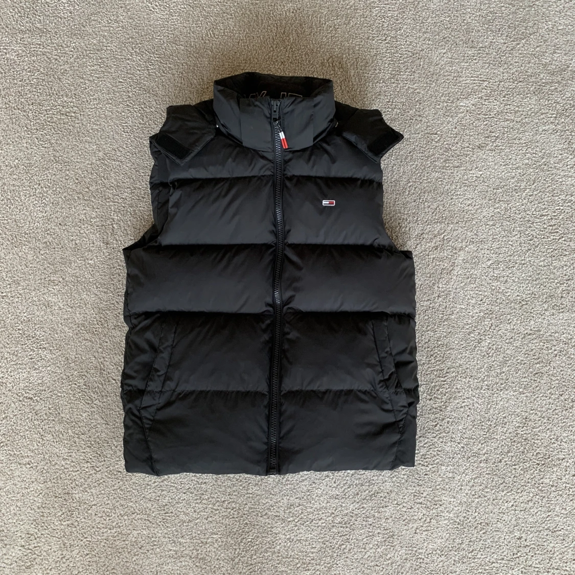 Tommy Hilfiger dunväst svart storlek S