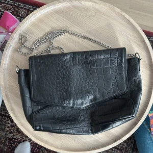 large handbag  - SWISH ONLY 🚨 MSG BEFORE BUYING 🚨 