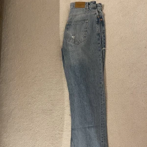 Gina tricot jeans - Gina tricot jeans. Mycket bra skick Storlek 34