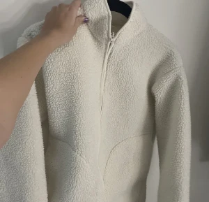 Teddy Jacka - Säljer denna oanvända Teddy jacka 🤍