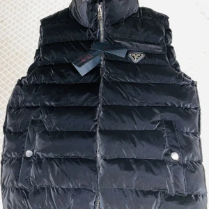 PRADA ORIGINAL VEST NEW - (SEND OFFERS)