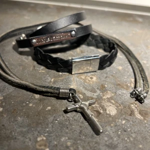 Kille bundle - ett perfekt kit bundle för herr smycken! allt är läder och är nickelfritt! 