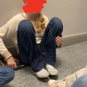 Stickad tröja - Jättefin och söt sickad tröja❤️ köpt på Plick men blev inte nöjd. Skriv för fler bilder!!!