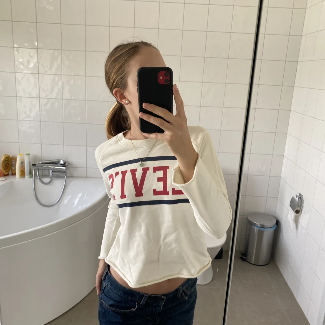 Levi’s sweatshirt  - 90