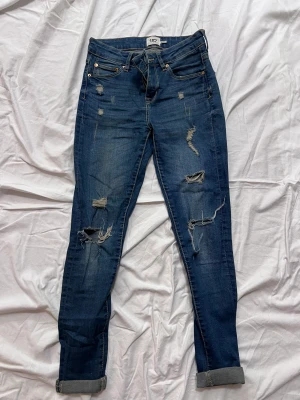 Snygga lågmidjade jeans - mycket snygga lågmidjade byxor