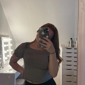 Topp - Grön topp i storlek xs