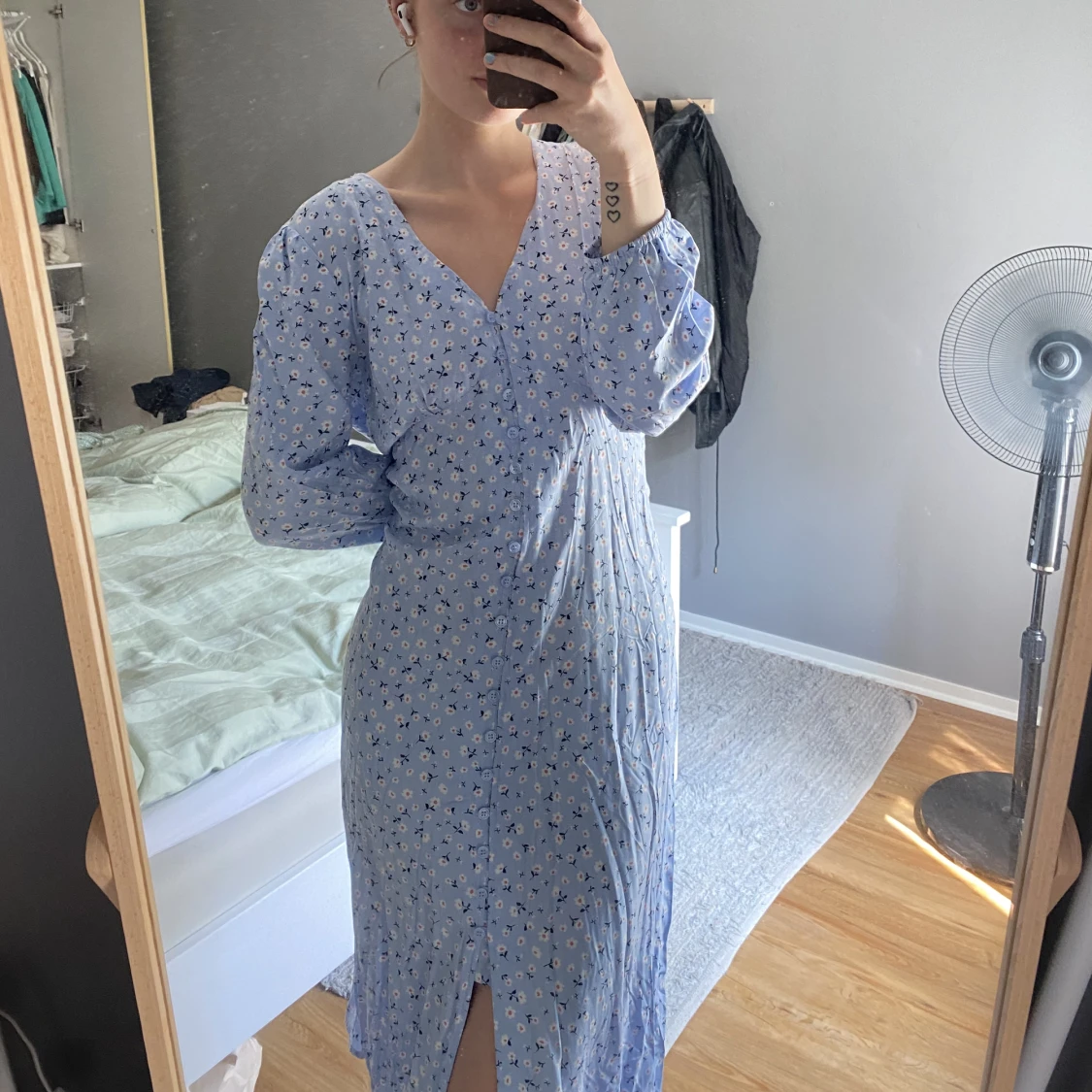 Blommig sommarklänning  - 91