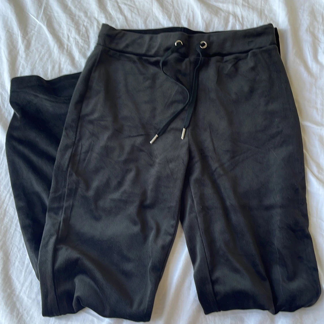 Svart sett från Gina - 90