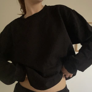 Svart sweatshirt  - Super skön sweatshirt 🫶🏼