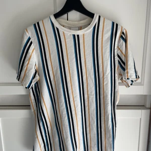 T-shirt, Zara  - Herr Storlek M