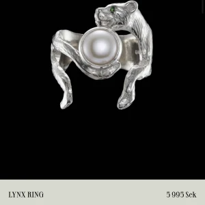 Ring!!! - !!INTRESSEKOLL!! Nästan helt ny knappt använd! Undrar hur mycket nån skulle kunna ge för den! ❤️