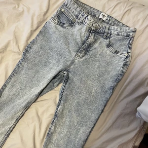 Skinny Jeans - Skinny jeans ifrån lager 157 i modellen ”snake”