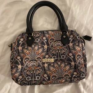 Väska - En söt väska som inte kommit till användning 