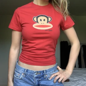 Tshirt - Paul Frank tshirt. Storlek XS. Frakt tillkommer!