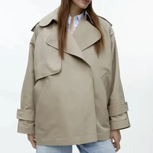 Jacka arket  - Trenchcoat från arket. Superbra skick! Storlek XS, oversized fit. 