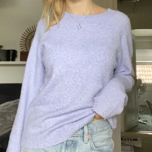 Tröja - Lila tröja från vero Moda i storlek m. 