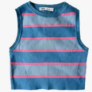 Zara topp - Fint skick, står strl L men passar mig som kan bära xs/s/m💕