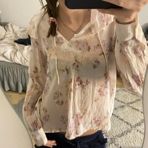 Blus  - Blus från h&m☺️