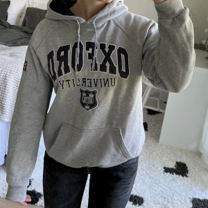 Vintage hoodie - Köpt second hand 