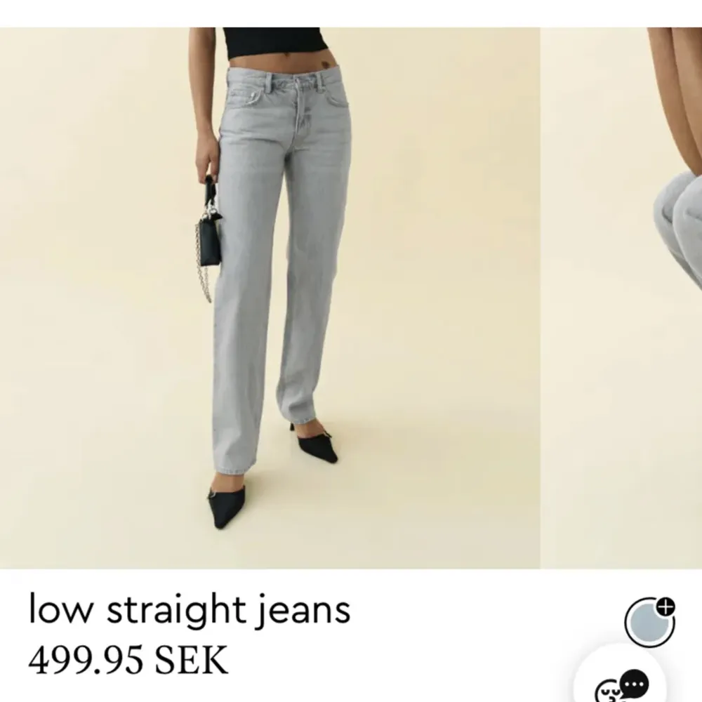 2 low Waist jeans från Gina, som kan stylas hur som. Säljer då de inte är min stil längre. Jag är 166 och de är rätt bra i längd. Nypris 499/st. Säljer nu båda för 359. Kan diskuteras❤️. Jeans & Byxor.