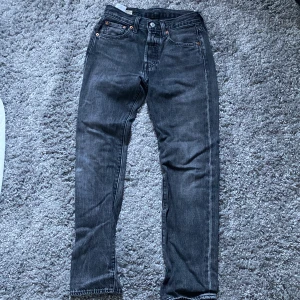 Levis 501 - Säljer mina jeans nu för dom har blivit för små.