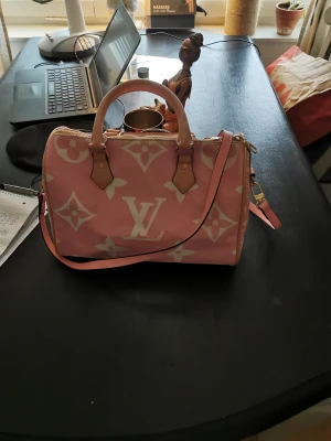 Väska  - Ej äkta men superfin mjuk kvalite