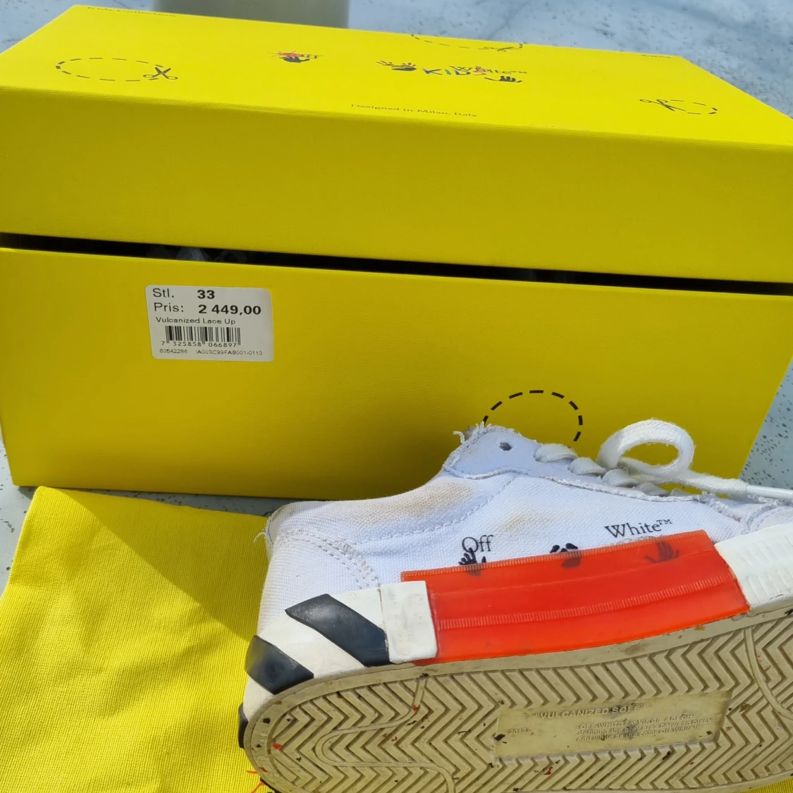 Off White vulcanized lace up - 90