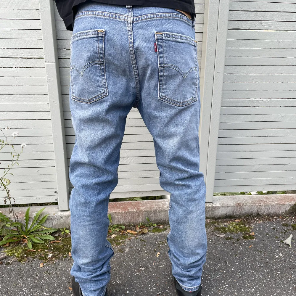 Bra skick riktigt fräscha Straight fit mer åt slim hållet. Jeans & Byxor.