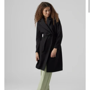 Kappa - Jätte fin kappa från Vera Moda💗