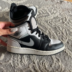 Jordan  - Fina Jordan i 37.5! 