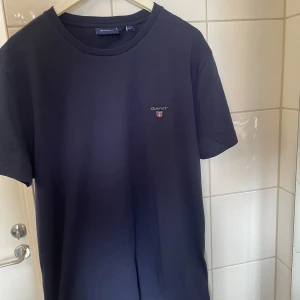 Gant t-Shirt  - Helt oanvänd t-shirt. Skick 10-10!