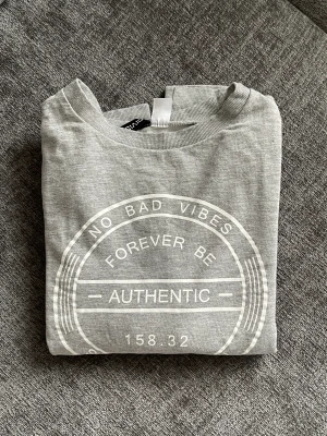 Sweatshirt  - Cool sweatshirt in a very good condition 