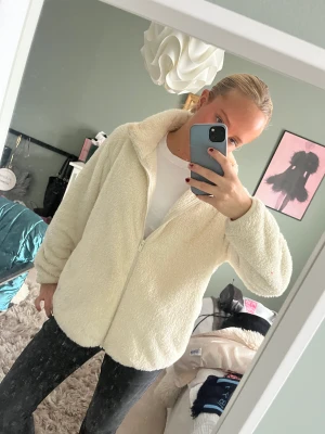 Teddy kofta - Jätte mysig Teddy kofta!❤️