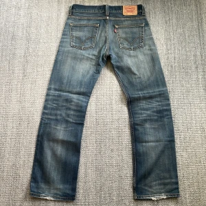 Levis 506 vintage - Feta 506 Levis i snygg Fade! Size 32/32 sitter mer 31 i midja! 