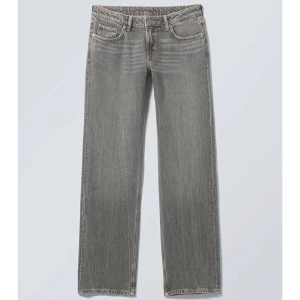Weekday jeans  - Jag säljer jeansen för att de inte passar mig längre. De är i storlek 24/30 och de är i jätte bra skick.