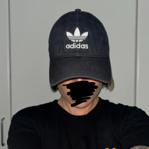 Keps - Adidas keps justerbar 
