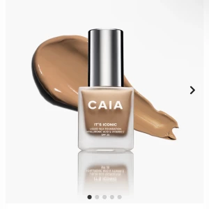 Foundation  - Foundation ifrån caia, använd Max 2 gånger, säljer för att jag köpte fel färg ☺️färgen är 3N!