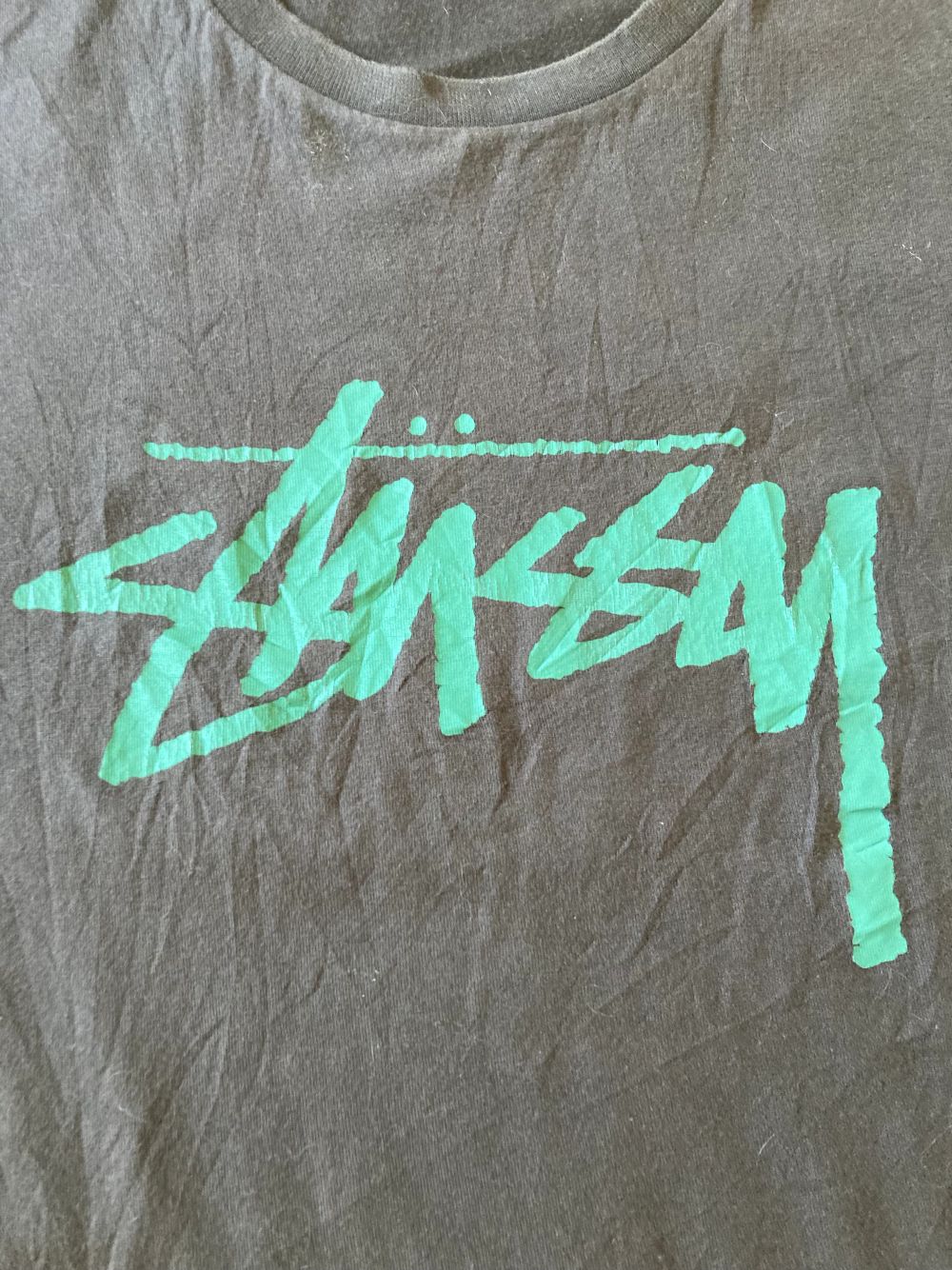 🌐Vintage Stussy T-shirt🌐                          🔹skick: 10/10 perfekt vintage skick                               🔹Storlek: xl passar även som L                     ❕Inget tryck där bak Skriv vid frågor eller funderingar, kan även lösa bild med dem på! . T-shirts.