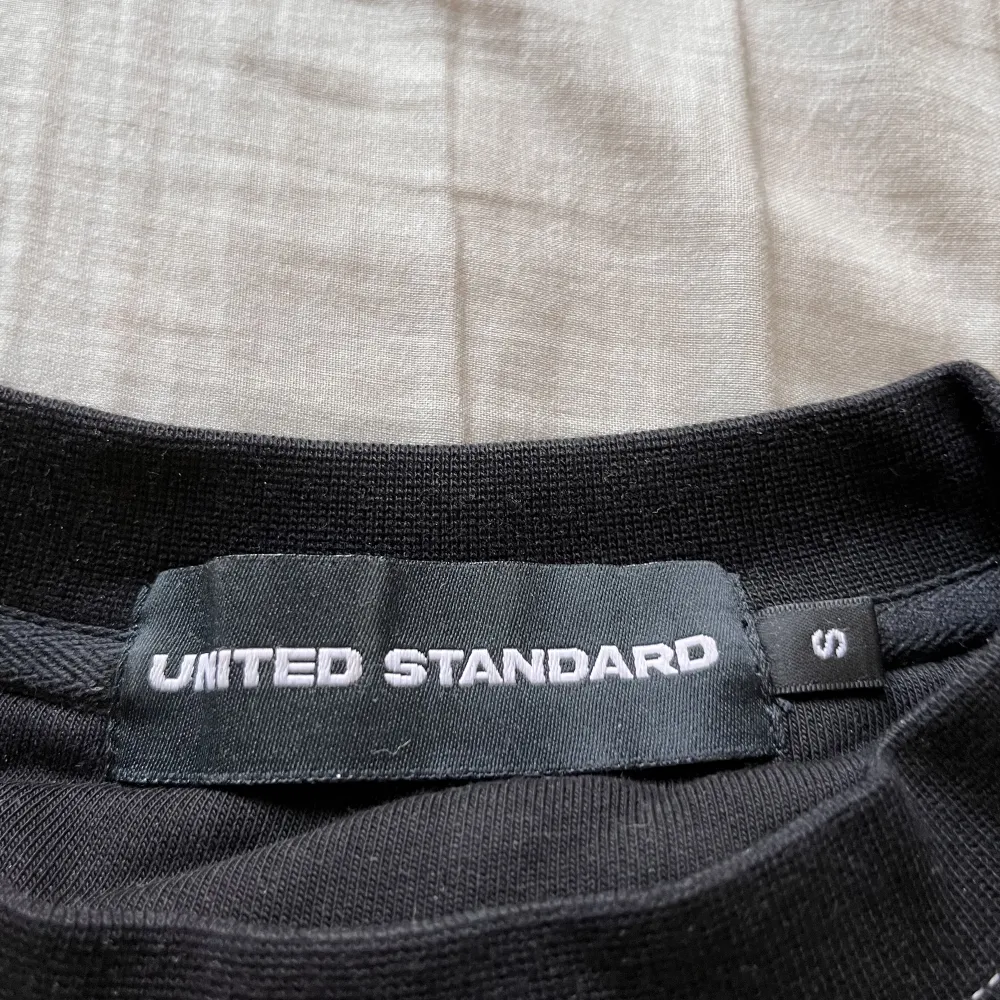 United standars sweatshirt storlek S . Tröjor & Koftor.